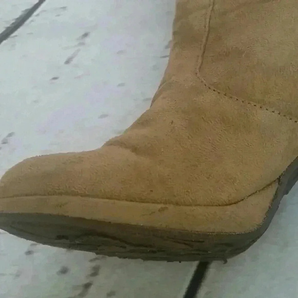 Sketchers Faux Suede Pull on heeled boot Size 8 - Picture 5 of 8